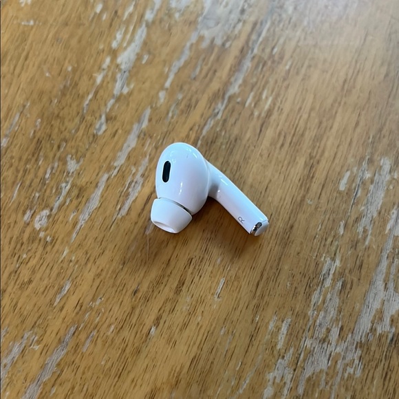 Right AirPod Pro - Picture 2 of 3